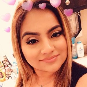 Meet your Posher, Alexandra